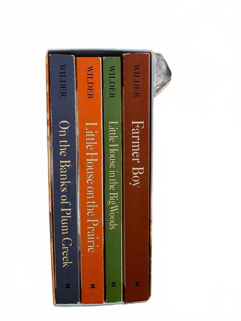 Little House Box Set by Laura Ingalls Wilder - 4 Books Illustrated by Garth WIll